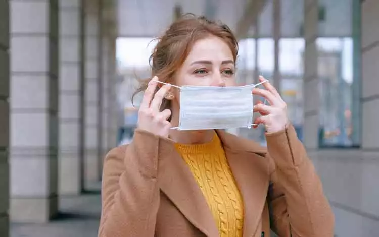 Bahaya penggunaan masker wajah selama covid 19 4