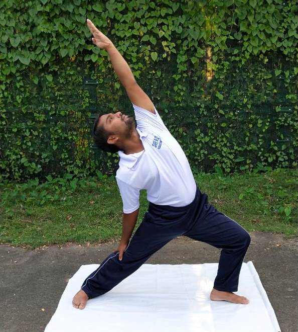 Viparita Virabhadr Asana