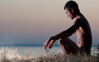 اليوغا العارية وفوائدها اليوغا العارية وفوائدها