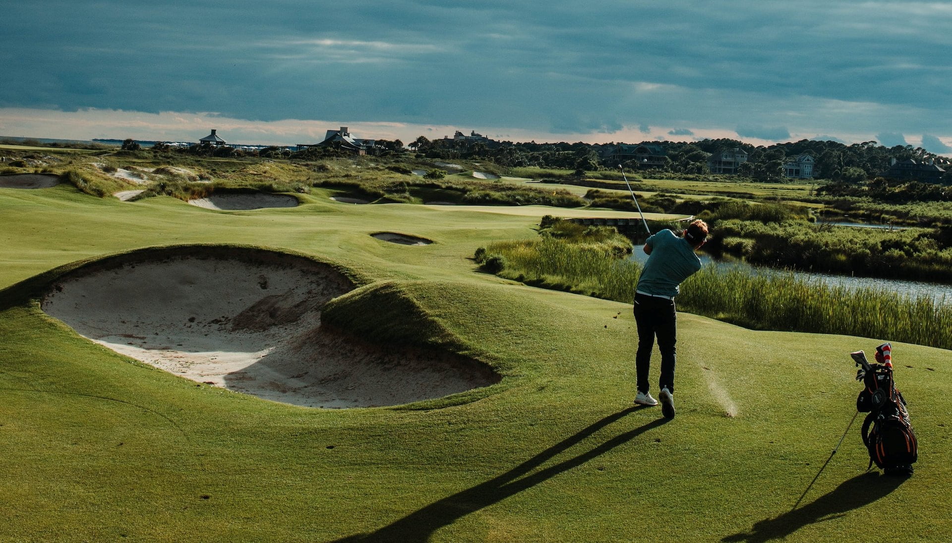 Kebiasaan Sehat di Jalan: Tips Makan dan Berolahraga dalam Perjalanan Golf