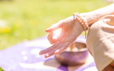 Mudra Dagu: Manfaat, Efek Samping, Cara Melakukannya dan Kontraindikasi