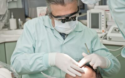 Revolucionando os sorrisos: as inovações de ponta na tecnologia de implante dentário Revolucionando os sorrisos: as inovações de ponta na tecnologia de implante dentário