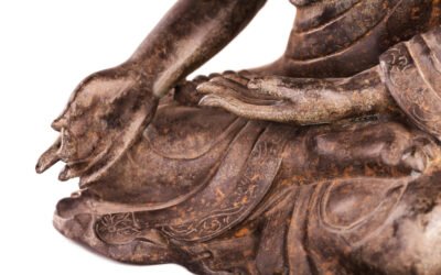 Varada Mudra: Manfaat, Efek Samping, Cara Melakukan dan Tindakan Pencegahan