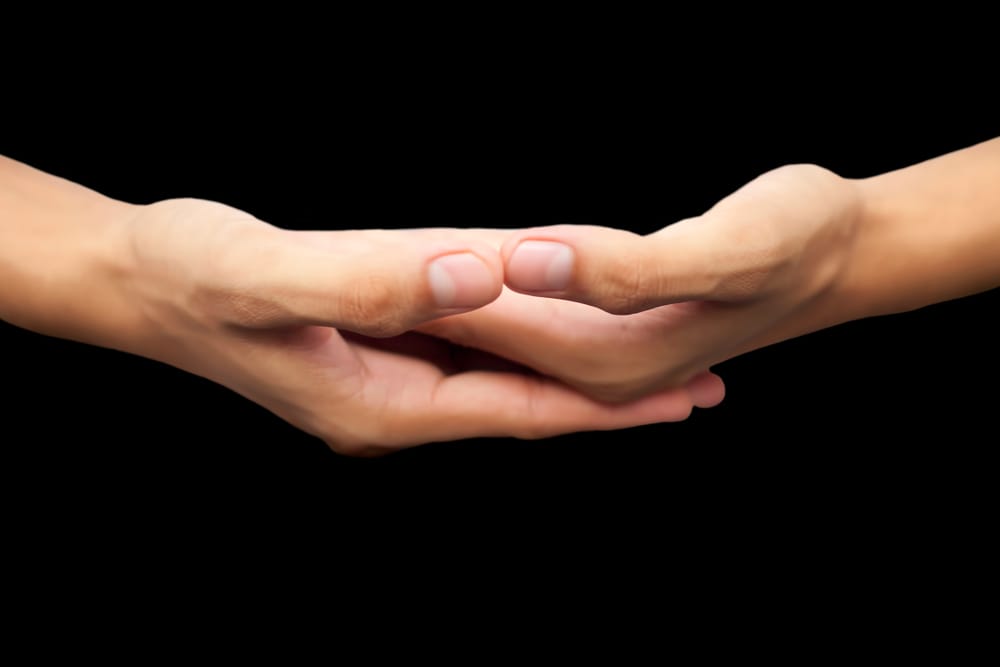 كوزميك مودرا: المعنى والفوائد وكيفية القيام بالاحتياطات والاحتياطات