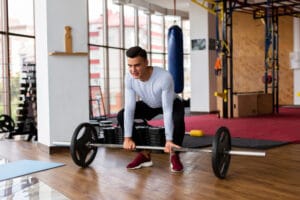 Romanian Deadlift to Train Your Posterior Chain: Its Technique and Benefits