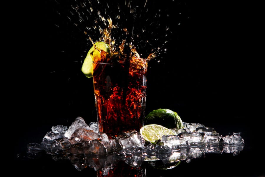 شرب المشروبات الغازية 'صفر' هو طريقة أكثر تكلفة لشرب ماء الصنبور