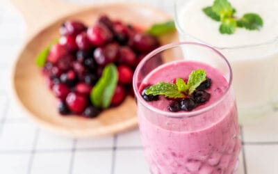 Why Do Smoothies Make Me Bloated? Understanding the Causes and Solutions