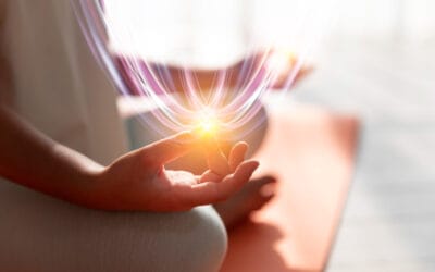 Mengapa Anda gemetar selama meditasi? Penyebab, wawasan, dan solusi