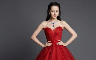 Milana Vayntrub Nude